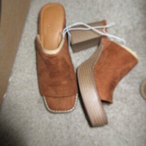 Mule heeled Brown Suede Shoes